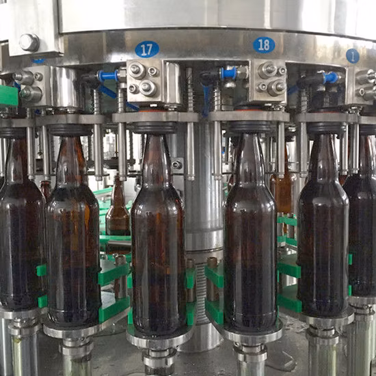 Bottiglia di vetro Piccolo succo Sigillatura Risciacquo Riempimento Tappatura Imballaggio Tappatrice Linea di produzione Impianto